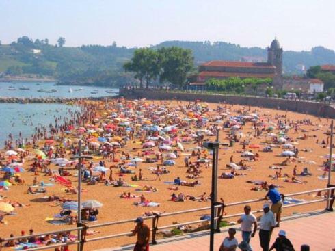 Precioso apartamento en luanco junto a la playa Exterior foto